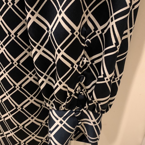 Banana Republic navy blue and white geometric print lined dress. Size 14. - Picture 4 of 4